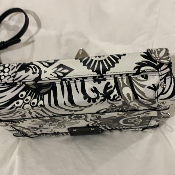 Louis Vuitton Petite Malle bag - Picture 7 of 9